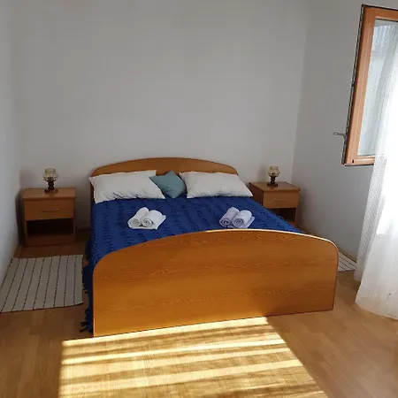 Apartment Lavcevic *